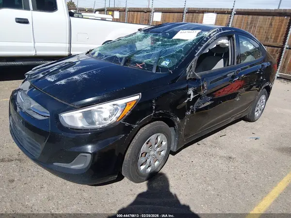 KMHCT4AE5HU313180 2017 HYUNDAI ACCENT - Image 2
