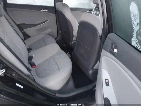 KMHCT4AE5HU320677 2017 HYUNDAI ACCENT - Image 8