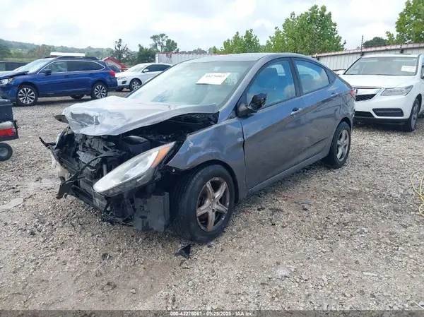 KMHCT4AE5HU321831 2017 HYUNDAI ACCENT - Image 2