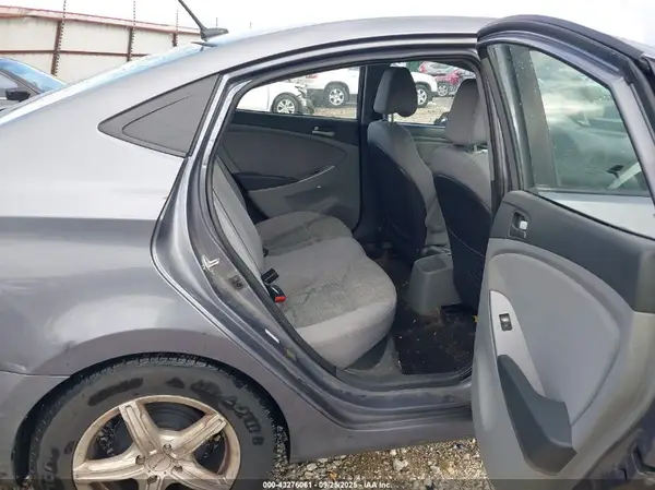 KMHCT4AE5HU321831 2017 HYUNDAI ACCENT - Image 8