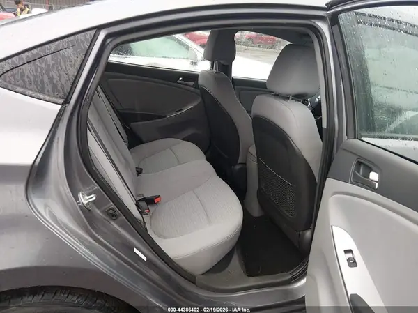 KMHCT4AE5HU323787 2017 HYUNDAI ACCENT - Image 8