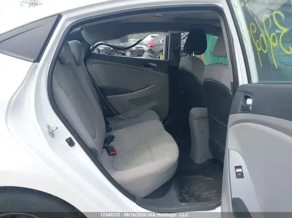 KMHCT4AE5HU326298 2017 HYUNDAI ACCENT - Image 8