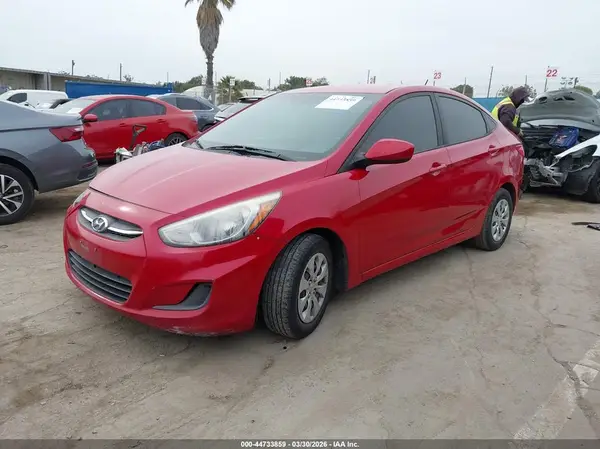 KMHCT4AE5HU326558 2017 HYUNDAI ACCENT - Image 2