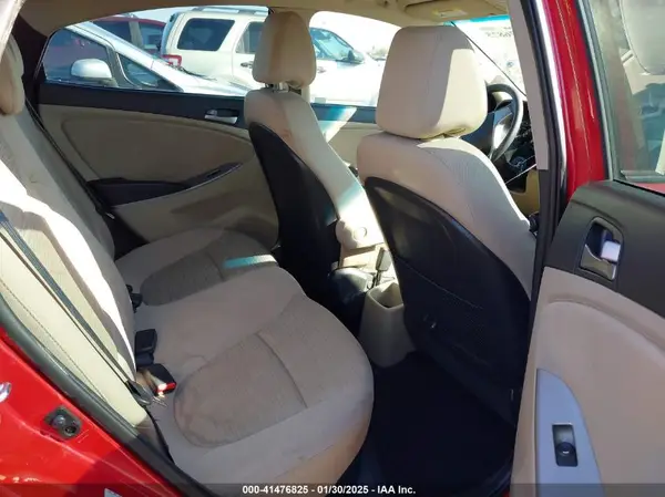 KMHCT4AE5HU343800 2017 HYUNDAI ACCENT - Image 8