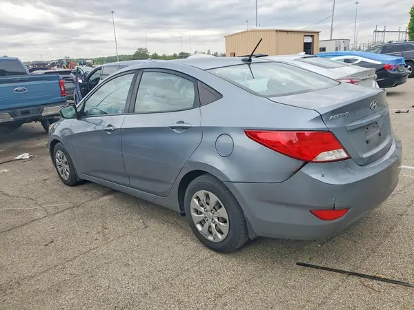 KMHCT4AE5HU352254 2017 HYUNDAI ACCENT - Image 2