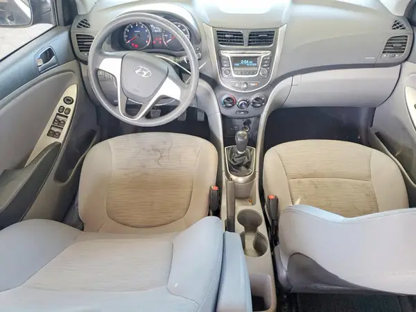 KMHCT4AE5HU352514 2017 HYUNDAI ACCENT - Image 8
