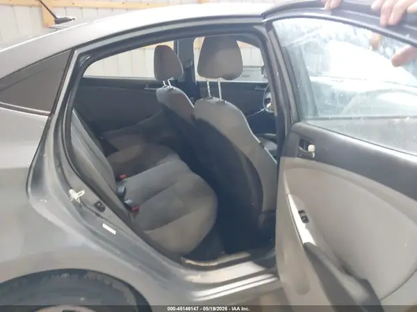 KMHCT4AE5HU353257 2017 HYUNDAI ACCENT - Image 8