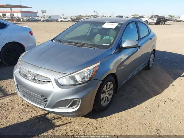 KMHCT4AE5HU354201 2017 HYUNDAI ACCENT - Image 2