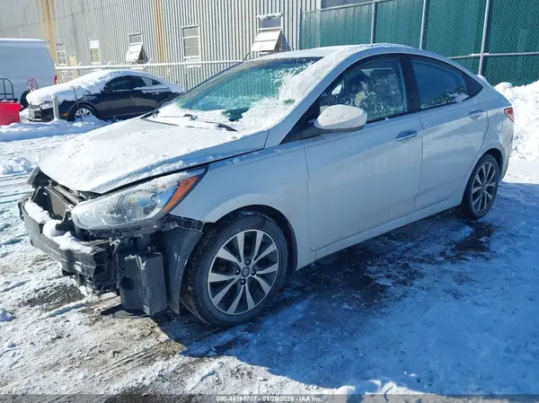 KMHCT4AE5HU368972 2017 HYUNDAI ACCENT - Image 2
