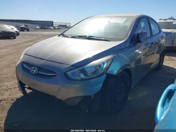 KMHCT4AE5HU373718 2017 HYUNDAI ACCENT - Image 2