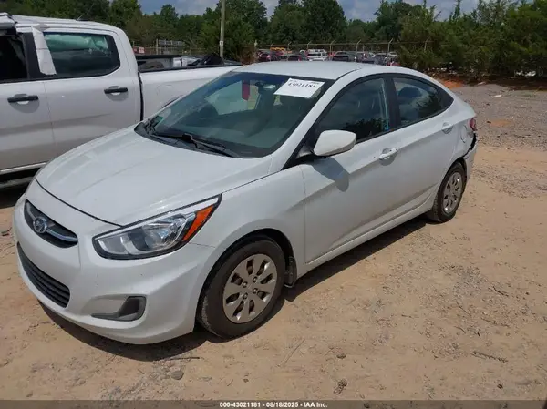 KMHCT4AE5HU374870 2017 HYUNDAI ACCENT - Image 2
