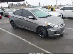 KMHCT4AE5HU380233 2017 HYUNDAI ACCENT