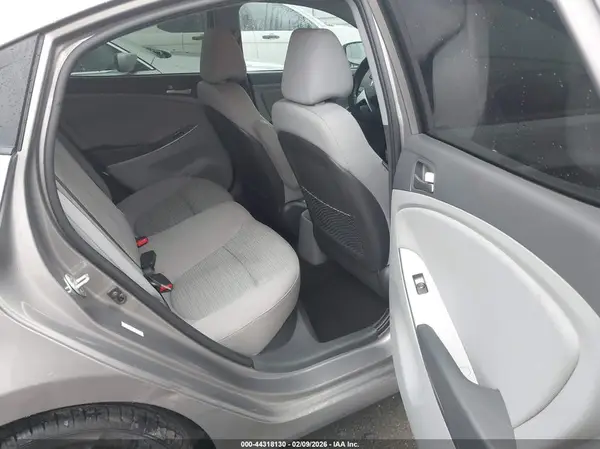 KMHCT4AE5HU380233 2017 HYUNDAI ACCENT - Image 8