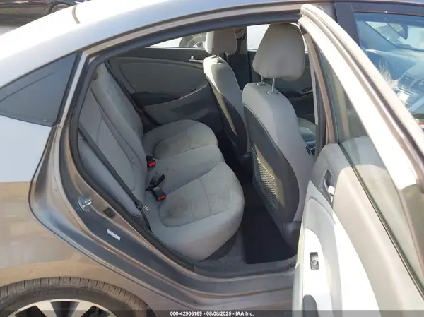 KMHCT4AE5HU385867 2017 HYUNDAI ACCENT - Image 8