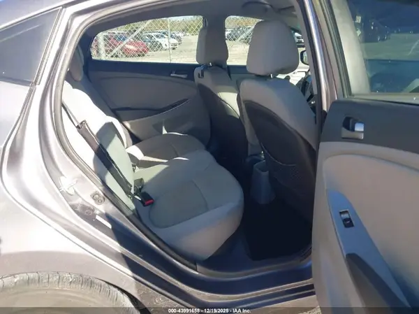 KMHCT4AE6GU009063 2016 HYUNDAI ACCENT - Image 8