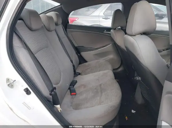 KMHCT4AE6GU089061 2016 HYUNDAI ACCENT - Image 8