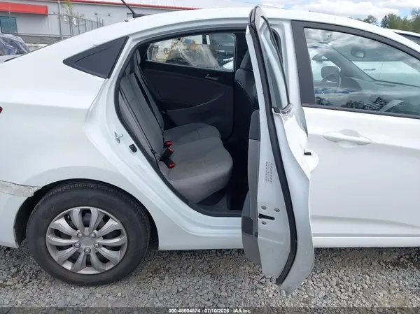 KMHCT4AE6GU111639 2016 HYUNDAI ACCENT - Image 8