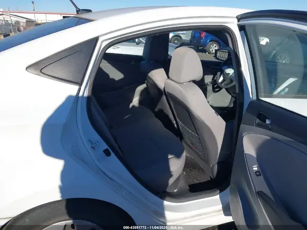 KMHCT4AE6GU122141 2016 HYUNDAI ACCENT - Image 8