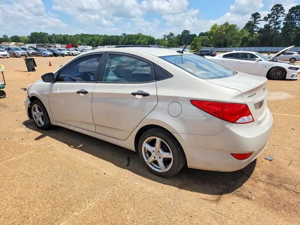 KMHCT4AE6GU123807 2016 HYUNDAI ACCENT - Image 2
