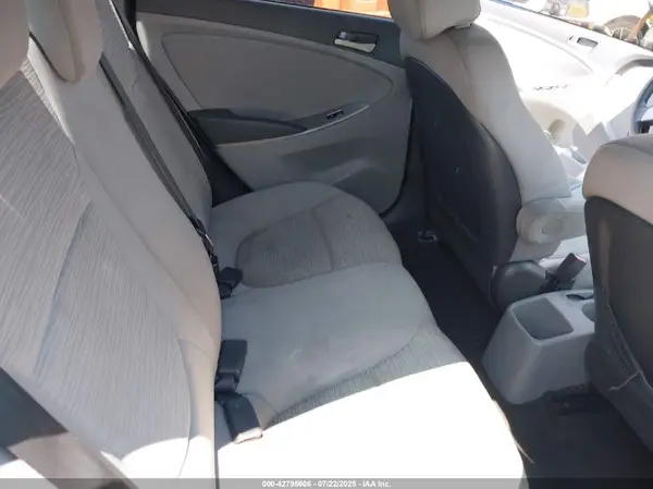 KMHCT4AE6GU136847 2016 HYUNDAI ACCENT - Image 8
