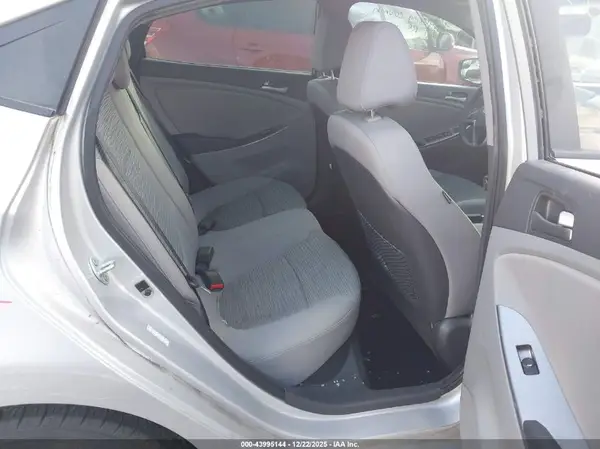 KMHCT4AE6GU140591 2016 HYUNDAI ACCENT - Image 8
