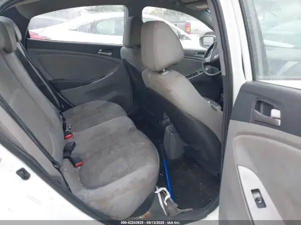 KMHCT4AE6GU944857 2016 HYUNDAI ACCENT - Image 8