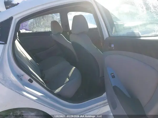 KMHCT4AE6GU959035 2016 HYUNDAI ACCENT - Image 8