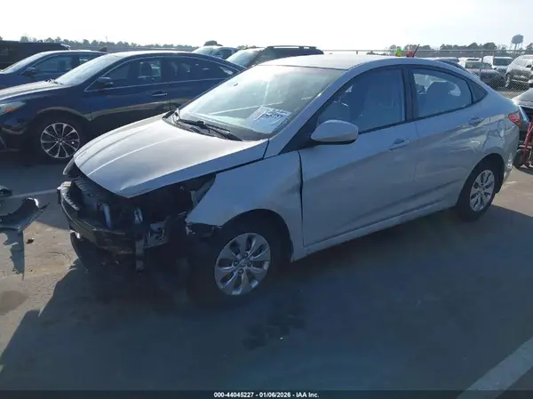 KMHCT4AE6GU972707 2016 HYUNDAI ACCENT - Image 2