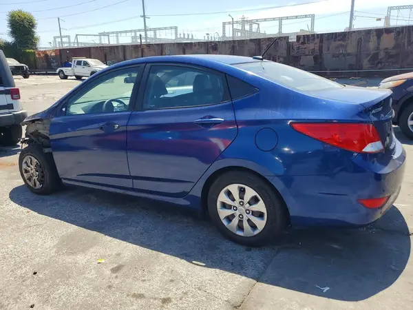 KMHCT4AE6HU180803 2017 HYUNDAI ACCENT - Image 2