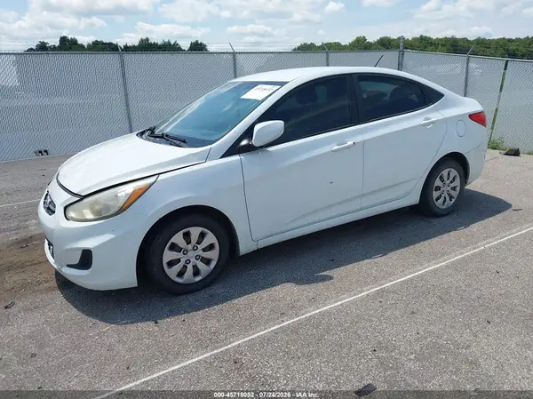 KMHCT4AE6HU202959 2017 HYUNDAI ACCENT - Image 2
