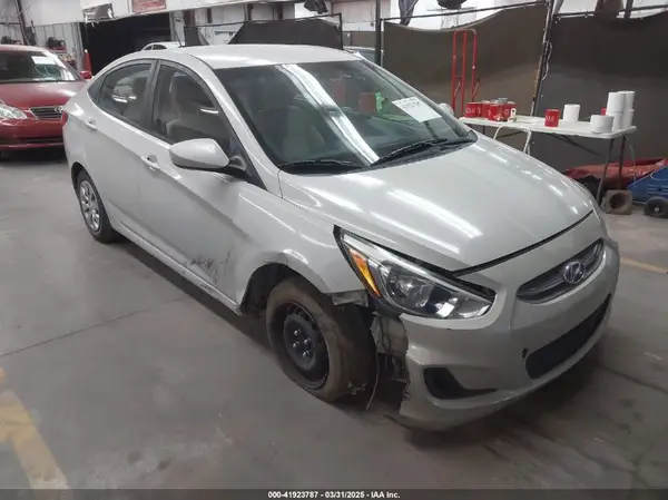 KMHCT4AE6HU205537 2017 HYUNDAI ACCENT - Image 1