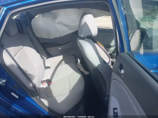 KMHCT4AE6HU205764 2017 HYUNDAI ACCENT - Image 8