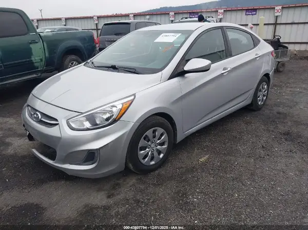 KMHCT4AE6HU209958 2017 HYUNDAI ACCENT - Image 2