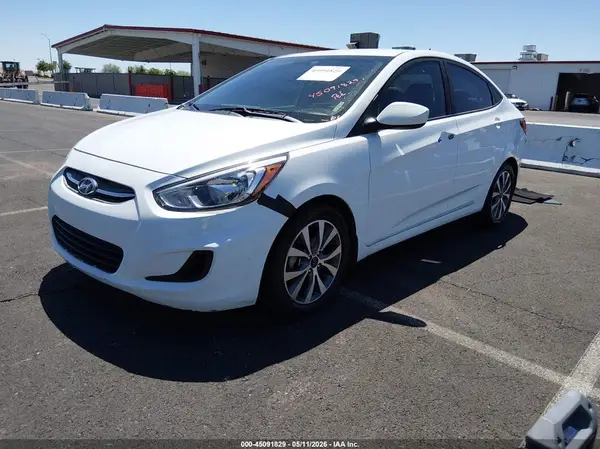 KMHCT4AE6HU225027 2017 HYUNDAI ACCENT - Image 2