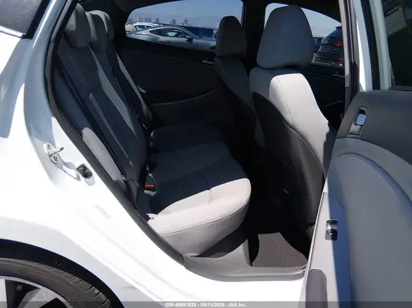 KMHCT4AE6HU225027 2017 HYUNDAI ACCENT - Image 8