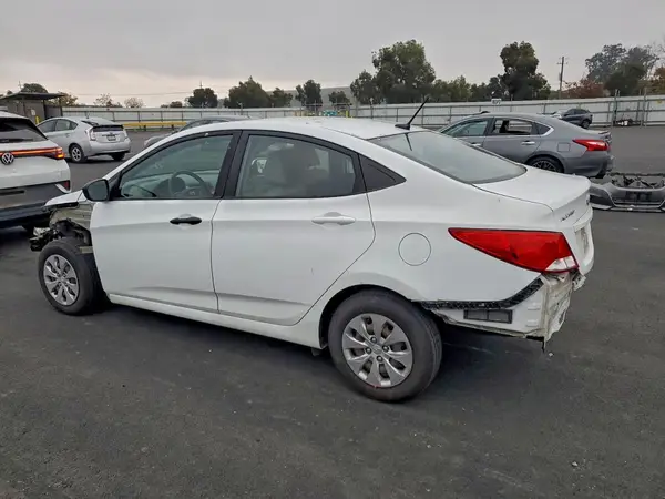 KMHCT4AE6HU237677 2017 HYUNDAI ACCENT - Image 2