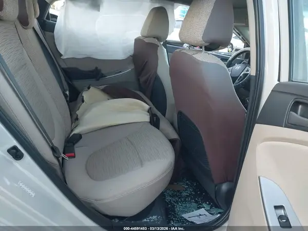 KMHCT4AE6HU251885 2017 HYUNDAI ACCENT - Image 8