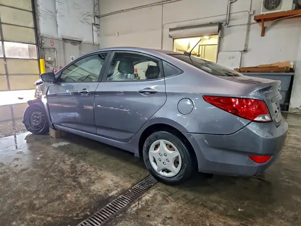 KMHCT4AE6HU273661 2017 HYUNDAI ACCENT - Image 2