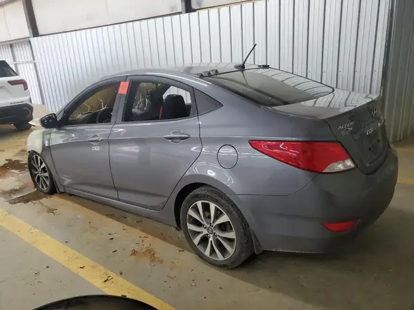 KMHCT4AE6HU284661 2017 HYUNDAI ACCENT - Image 2