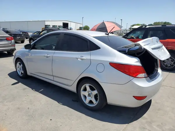 KMHCT4AE6HU300535 2017 HYUNDAI ACCENT - Image 2