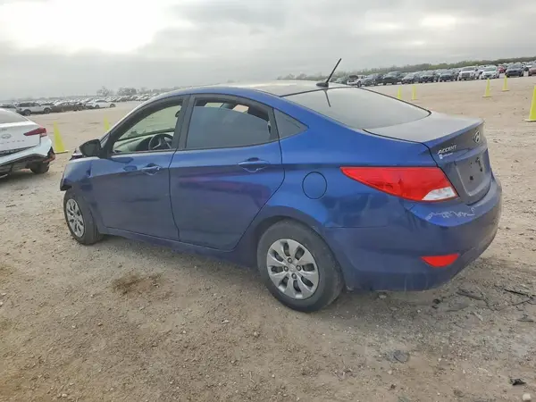 KMHCT4AE6HU306772 2017 HYUNDAI ACCENT - Image 2