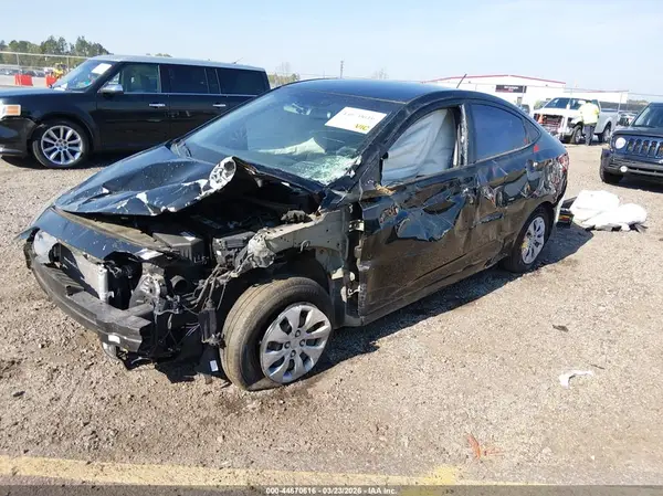 KMHCT4AE6HU330764 2017 HYUNDAI ACCENT - Image 2