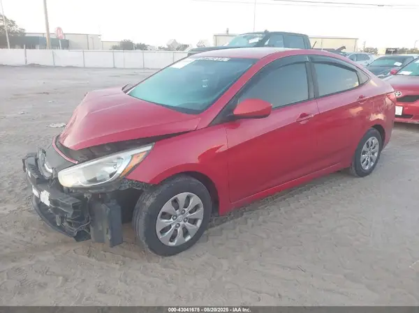 KMHCT4AE6HU333423 2017 HYUNDAI ACCENT - Image 2