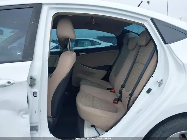 KMHCT4AE6HU345104 2017 HYUNDAI ACCENT - Image 8