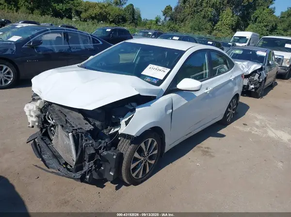 KMHCT4AE6HU346821 2017 HYUNDAI ACCENT - Image 2