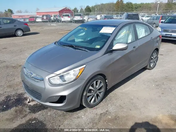 KMHCT4AE6HU356703 2017 HYUNDAI ACCENT - Image 2