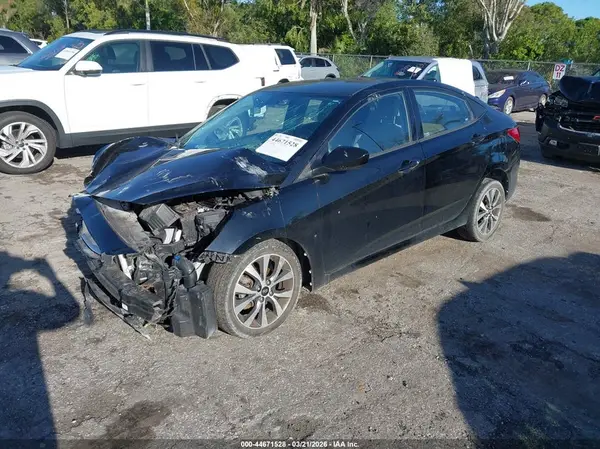 KMHCT4AE6HU358807 2017 HYUNDAI ACCENT - Image 2