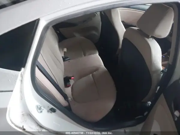 KMHCT4AE6HU361125 2017 HYUNDAI ACCENT - Image 8