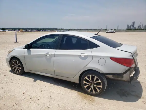 KMHCT4AE6HU363280 2017 HYUNDAI ACCENT - Image 2