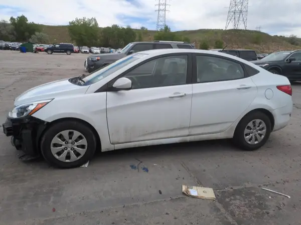 KMHCT4AE6HU368933 2017 HYUNDAI ACCENT - Image 1